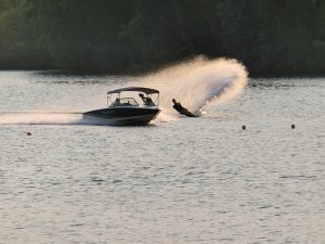 Learn How to Avoid Water Skiing Accidents